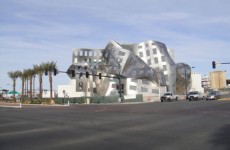 مبنى مجنون في لاس فيغاس يحير العقل